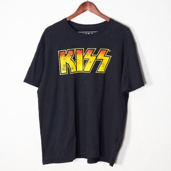 KISS T-Shirt Retro Rock Black Graphic Size XL 70s Style - Picture 1 of 4